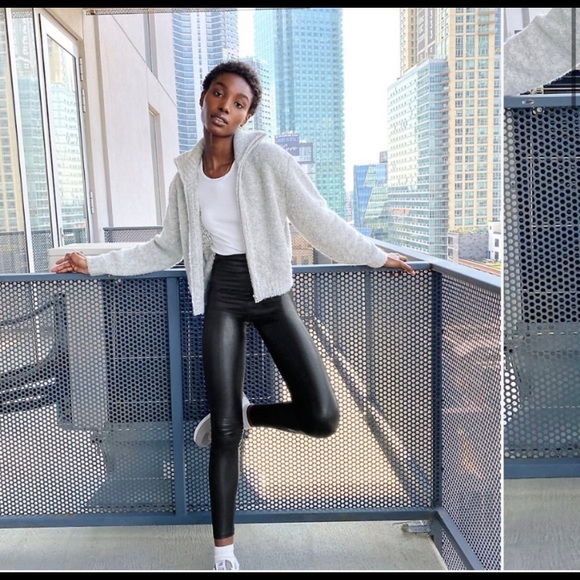 Aritzia Wilfred Black Daria faux Leather Legging S - Picture 5 of 14